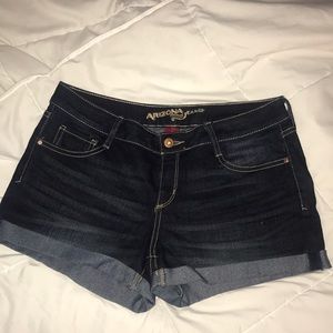 Arizona Juniors short shorts (size 9)